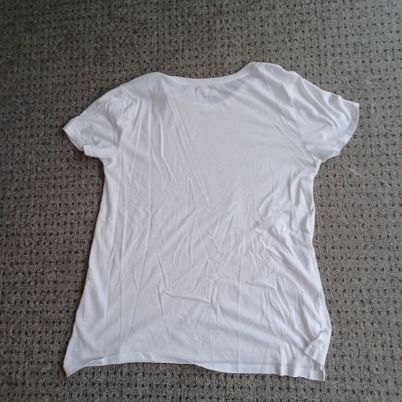 Hollister Women's T-Shirt - Picture 2 of 3